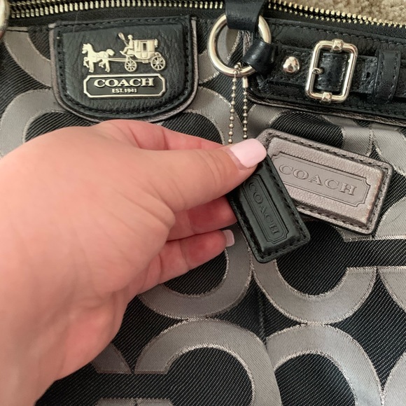 Coach purse - Picture 2 of 5